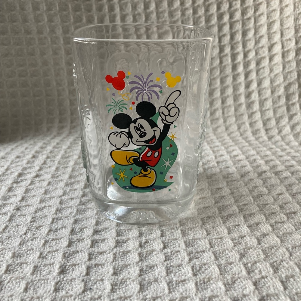 McDonald’s Disney Magic Kindom Celebration 2000 Glass
